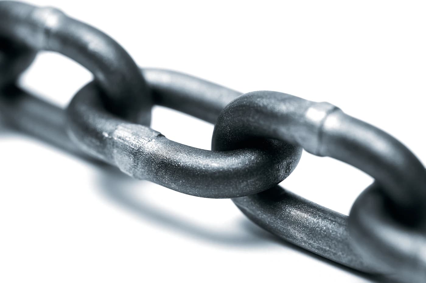 Clean protected steel chain links